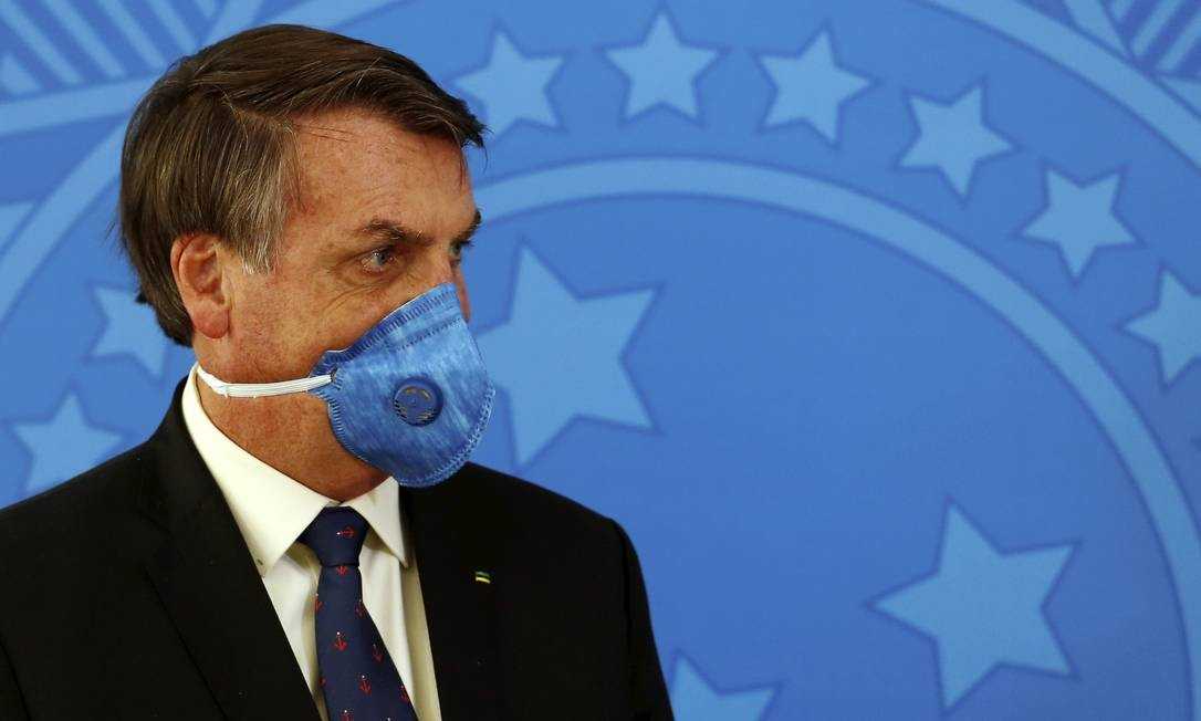 Bolsonaro inclui atividades religiosas em lista de serviços essenciais em meio ao coronavírus